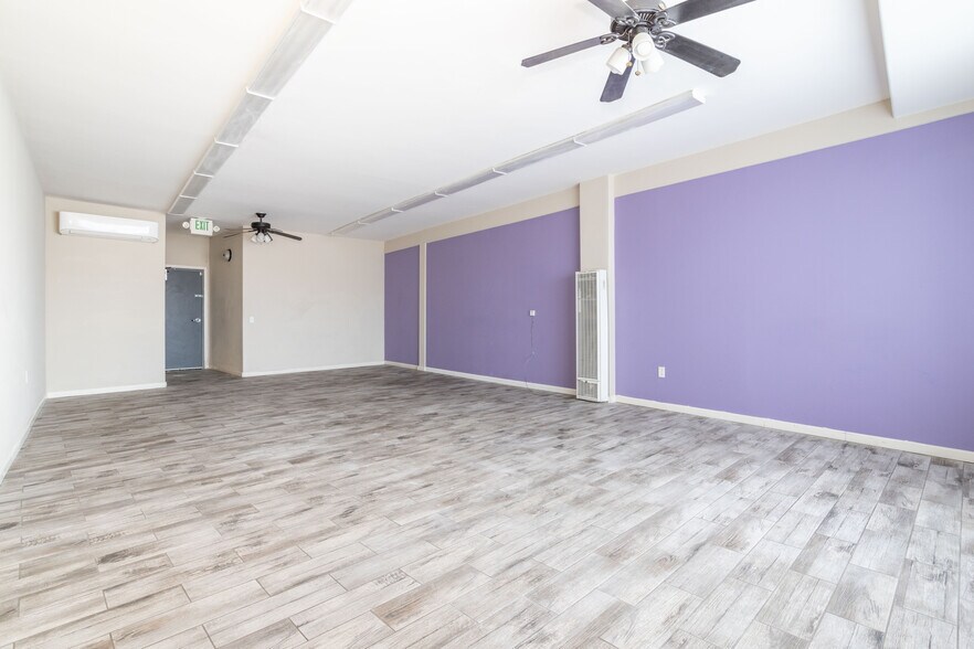 More Photos Of 38262 6th St E, Palmdale Storefront For Sale