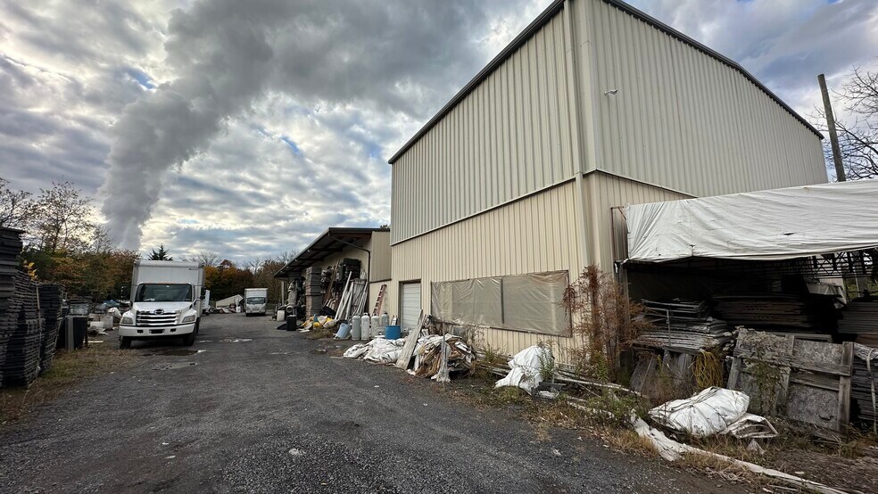 More Photos Of 1191 Zara Dr, Pottstown Warehouse For Sale