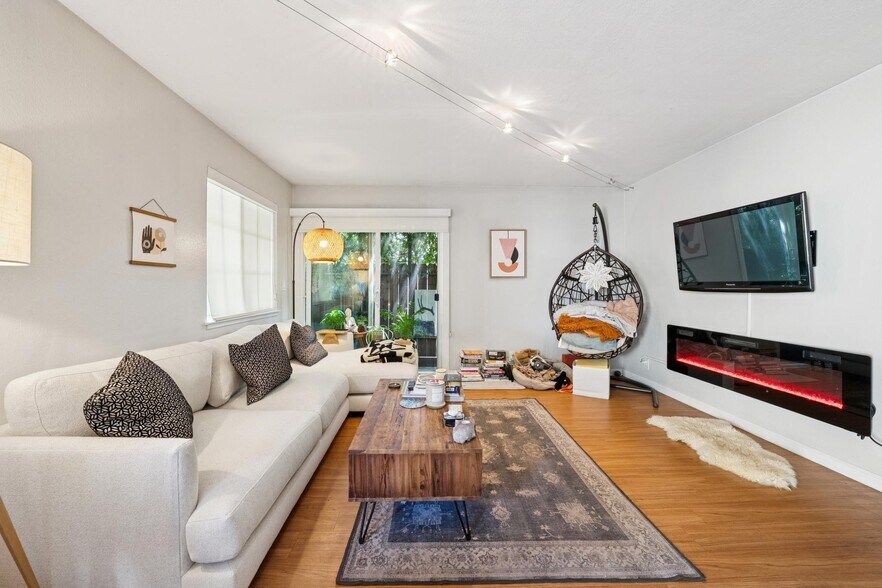 More Photos Of 829 San Anselmo Ave, San Anselmo Apartments For Sale