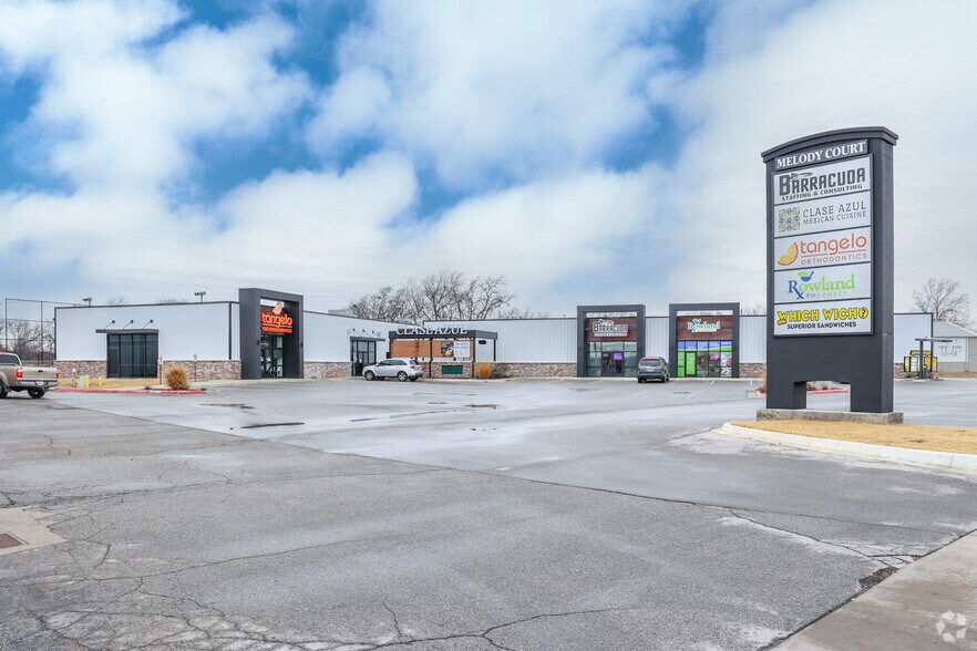 More Photos Of 802 W Main St, Jenks General Retail For Lease