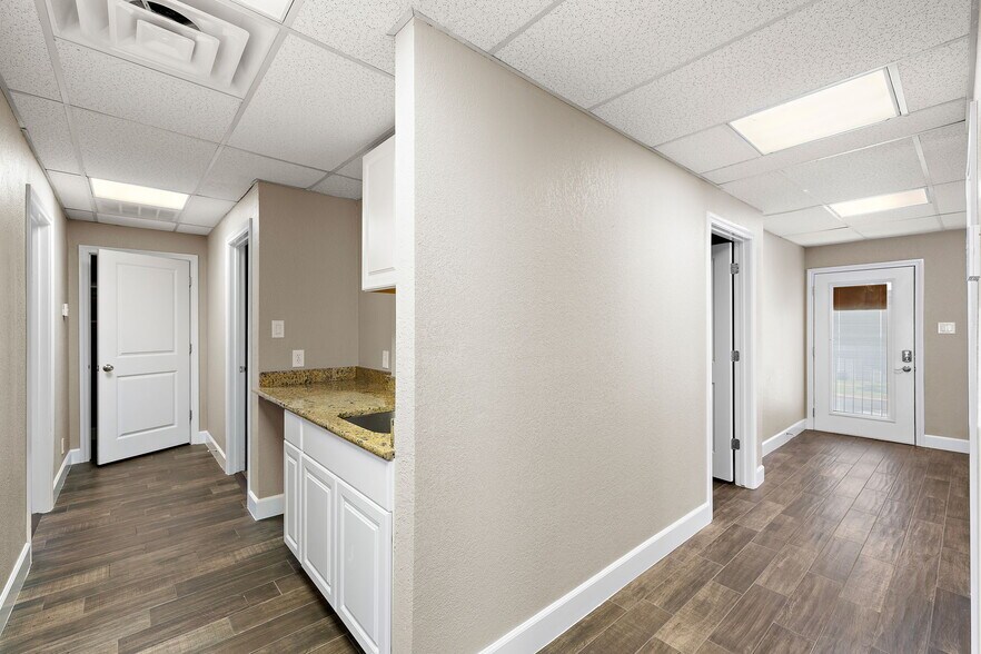 More Photos Of 13740 Research Blvd, Austin Office For Lease