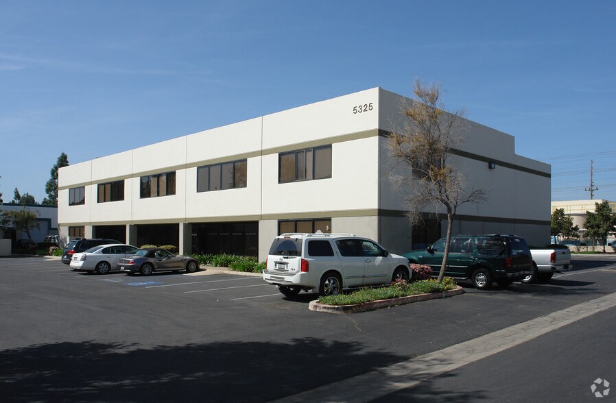 Primary Photo Of 5325 N Commerce Ave, Moorpark Warehouse For Lease