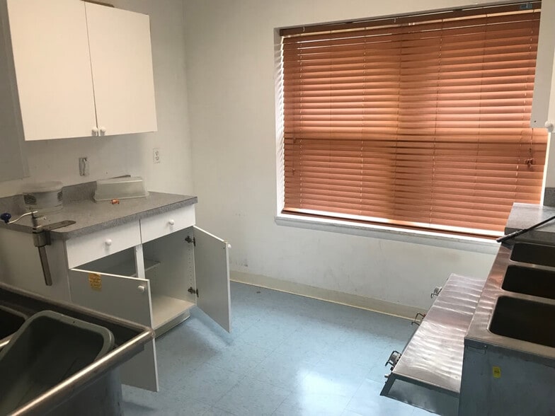 More Photos Of 18440 John R St, Detroit Religious Facility For Sale