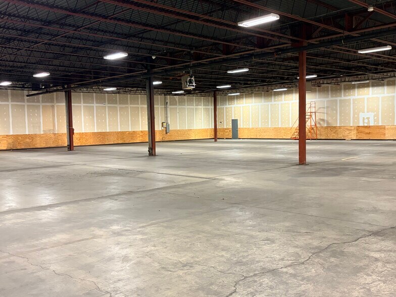 More Photos Of 902-908 Bullitt St, Charleston Warehouse For Lease