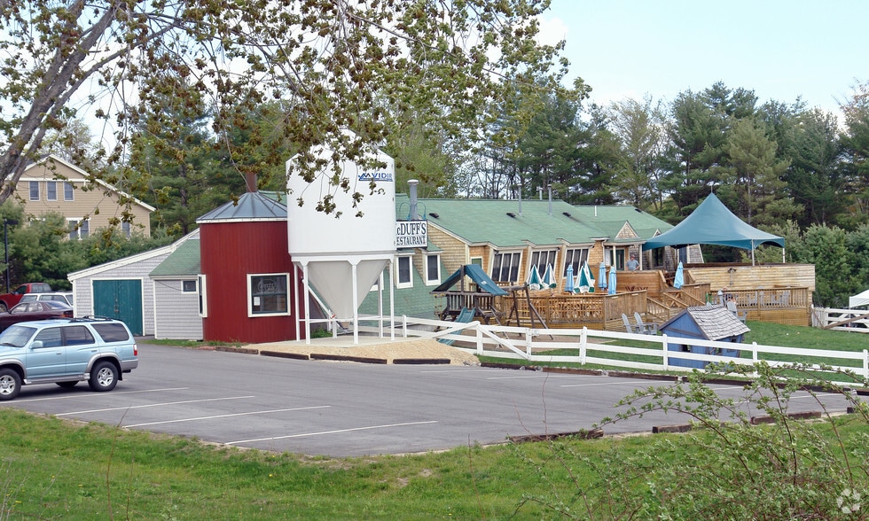 More Photos Of 187 Lower Main St, Freeport Restaurant For Sale