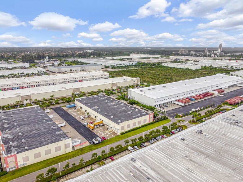 More Photos Of 2020 NW 129th Ave, Miami Warehouse For Lease