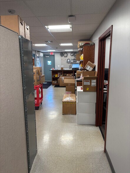 More Photos Of 2360 Oak Industrial Dr NE, Grand Rapids Flex For Sale