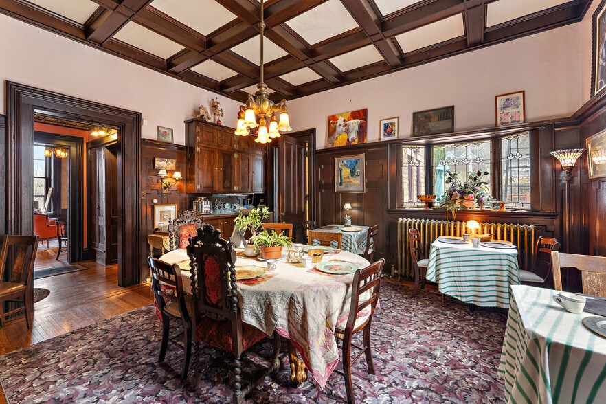 More Photos Of 1105 W 4th St, Red Wing Hospitality For Sale