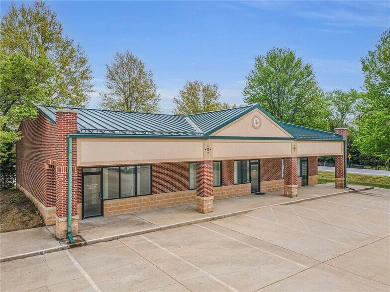 More Photos Of , Trimble Office For Sale