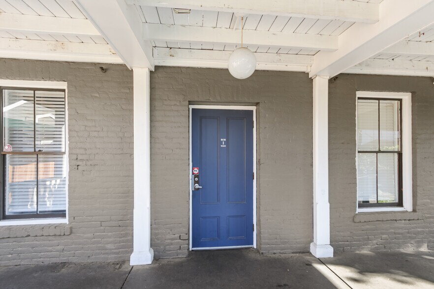 More Photos Of 1111-1123 D St, Sacramento Specialty For Sale