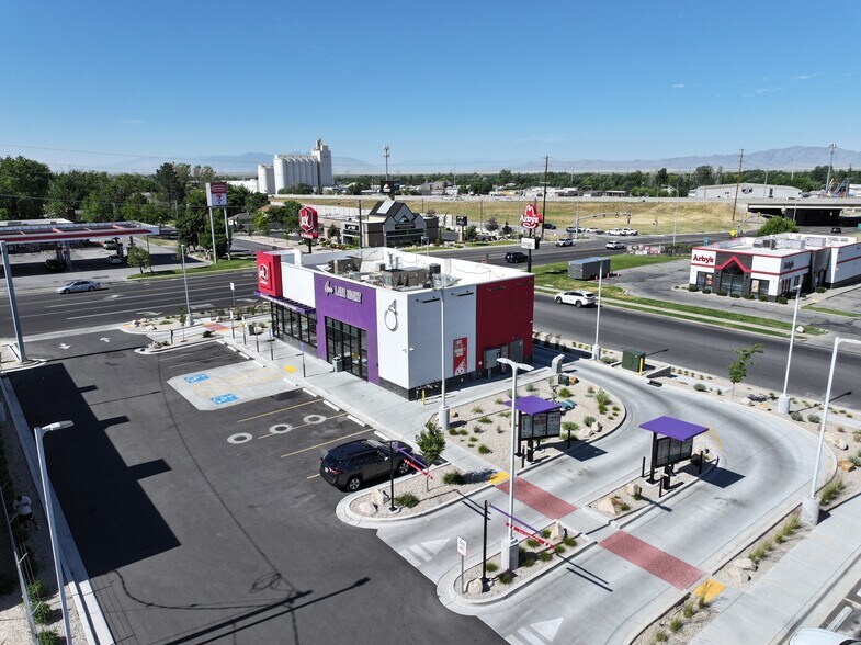 More Photos Of 240 N 400 W, Kaysville Self Storage For Sale