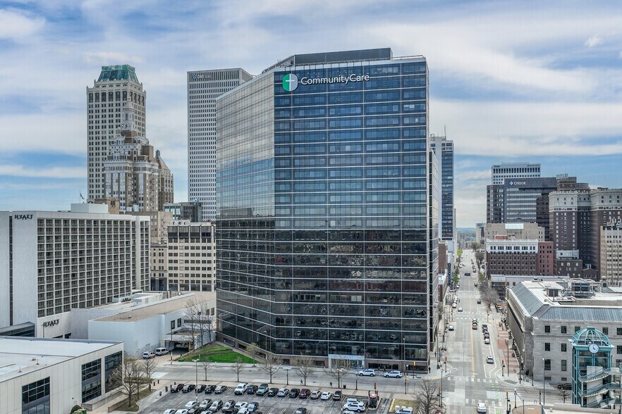 More Photos Of 2 W 2nd St, Tulsa Office For Lease