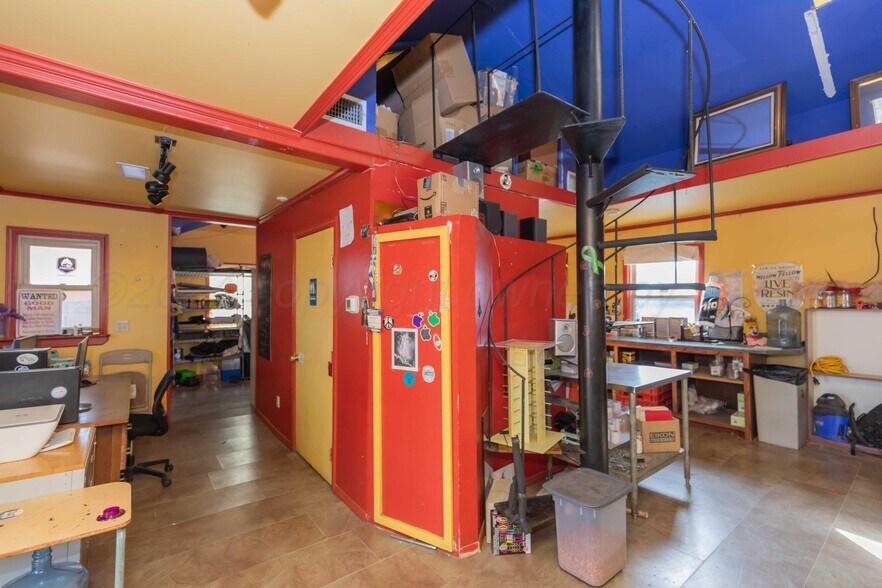 More Photos Of 907 S Madison St, Amarillo Storefront Retail Residential For Sale