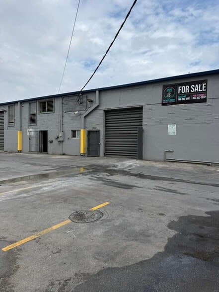 More Photos Of 3904 NW 32 Ave, Miami Warehouse For Lease