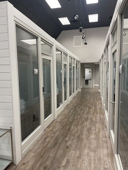 More Photos Of 186 N Palafox St, Pensacola Coworking Space