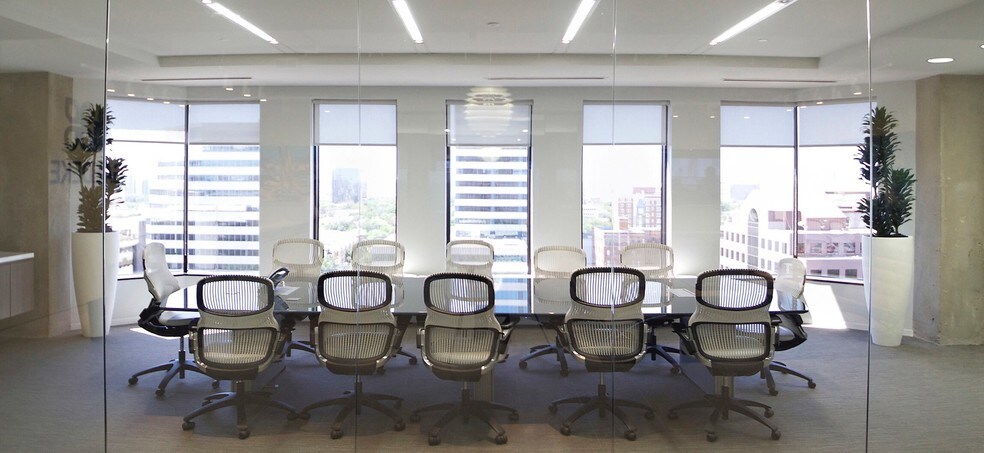 More Photos Of 3710 Rawlins St, Dallas Coworking Space