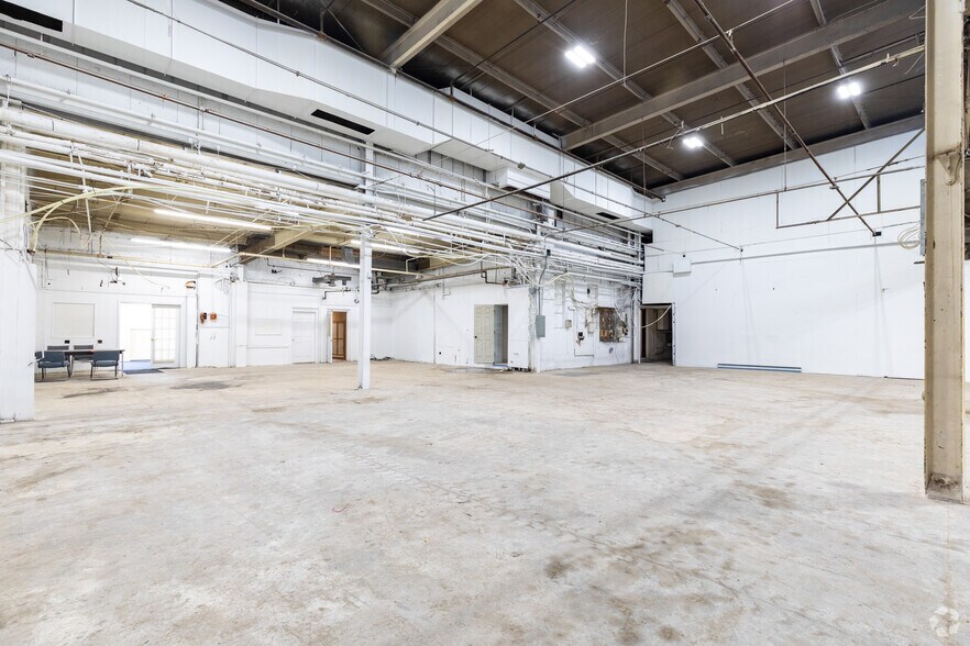 More Photos Of 3 Cass St, Keyport Warehouse For Lease