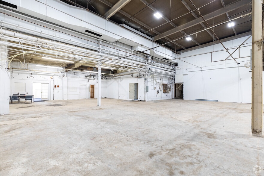 More Photos Of 3 Cass St, Keyport Warehouse For Lease