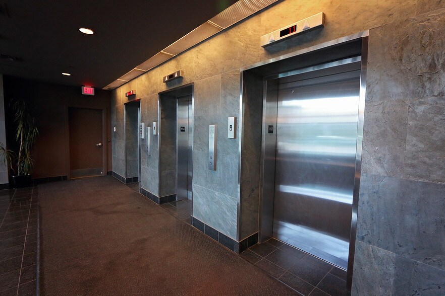 More Photos Of 396 11th Ave SW, Calgary Office For Sale