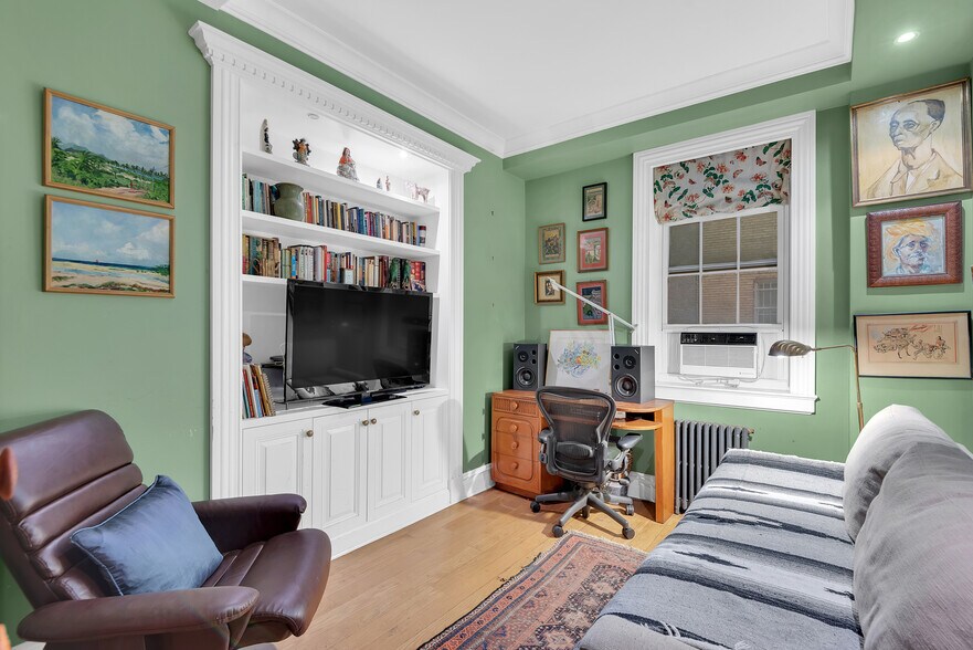 More Photos Of 9 E 96th St, New York Apartments For Sale