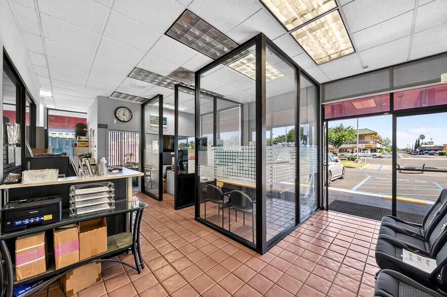 More Photos Of 9841 Garden Grove Blvd, Garden Grove Auto Dealership For Sale
