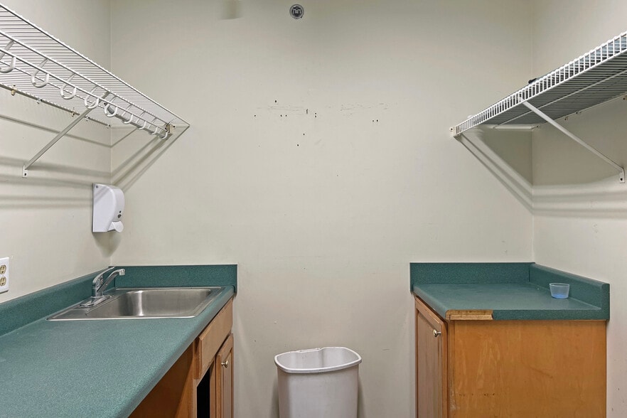 More Photos Of 1119 Brookhaven Rd, Franklin Healthcare For Sale