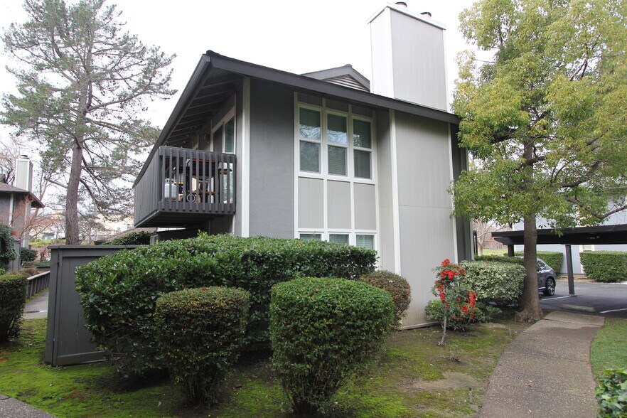 Primary Photo Of 1920 Camino Verde, Walnut Creek Apartments For Sale