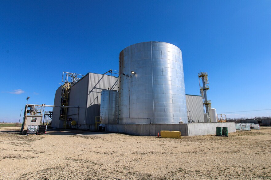 More Photos Of 5640 44th Ave S, Clinton Industrial For Sale