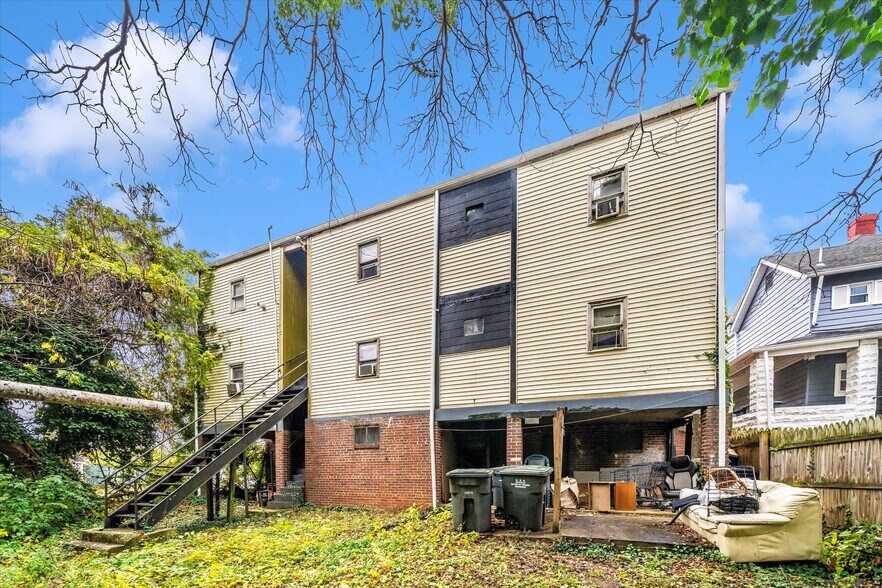 More Photos Of 2513-2515 22nd St NE, Washington Apartments For Sale