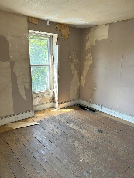 More Photos Of 19 N 4th St, Mahanoy City Religious Facility For Sale