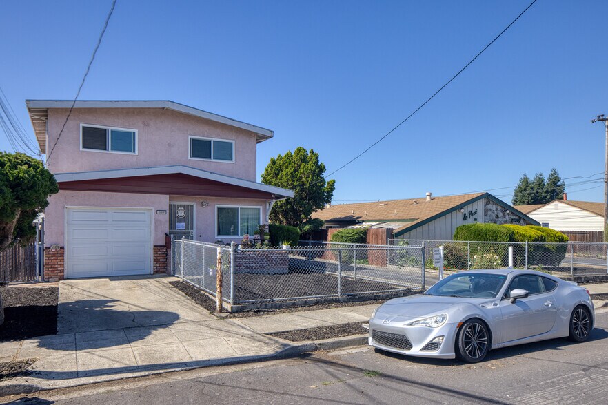 More Photos Of 24039 Park St, Hayward Apartments For Sale