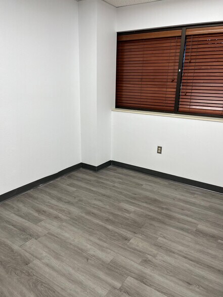 More Photos Of 101 Hospital Loop NE, Albuquerque Medical For Sale