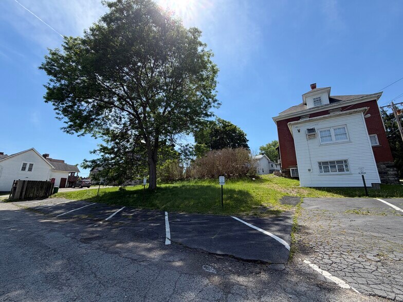 More Photos Of 119 Arch Ave, Greensburg Office For Sale
