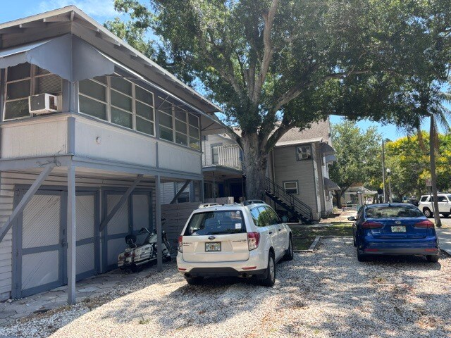 More Photos Of , Saint Petersburg Multifamily For Sale
