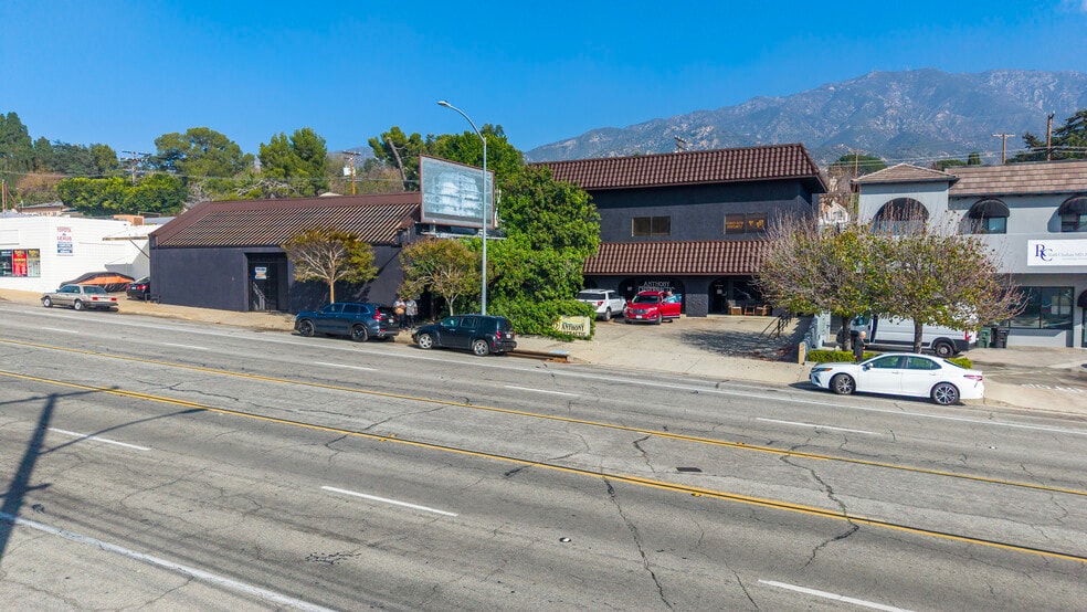 More Photos Of 3937 Foothill Blvd, La Crescenta Flex For Lease