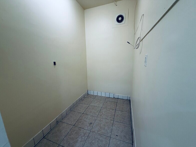 More Photos Of 8471 Walker St, La Palma Service Station For Lease