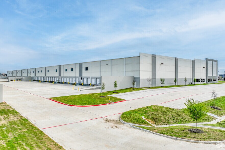 More Photos Of NWC Rockhill Pkwy & FM 423, Frisco Unknown For Lease