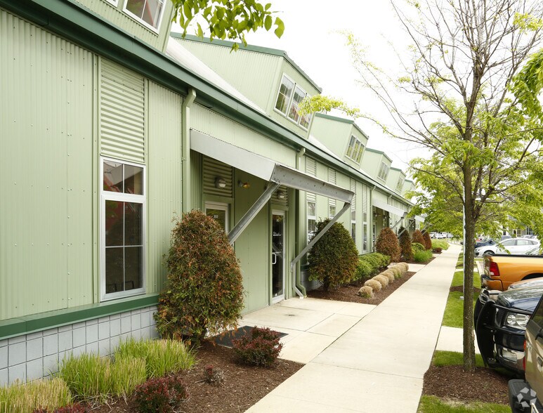 More Photos Of 3850-3859 S Water St, Pittsburgh Office For Lease