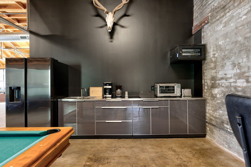 More Photos Of 111 NW 8th St, Oklahoma City Office For Sale