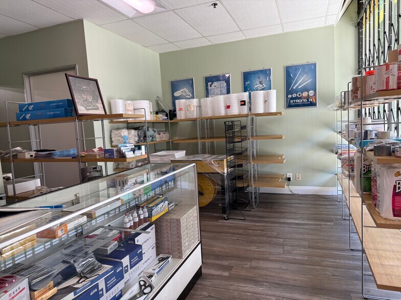 More Photos Of 3431-3495 S Main St, Los Angeles Manufacturing For Sale