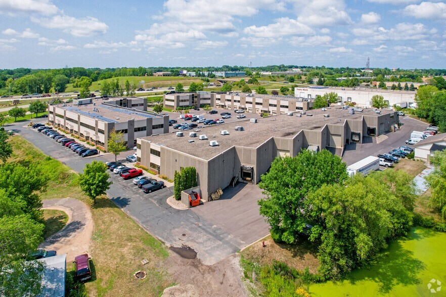 More Photos Of 7250 Hudson Blvd N, Oakdale Light Manufacturing For Lease