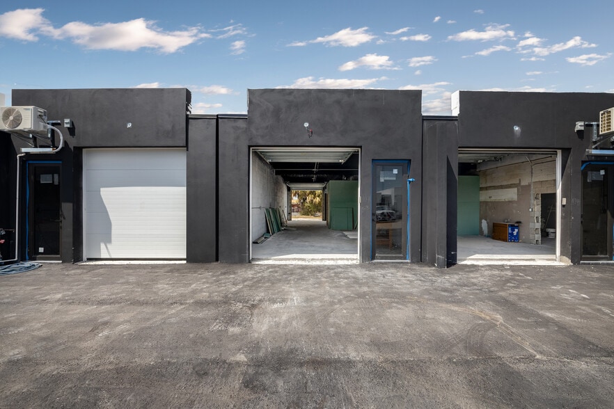 More Photos Of 1036 NE 44th Pl, Oakland Park Warehouse For Sale