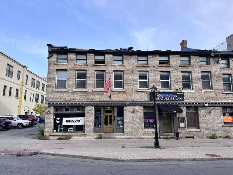 Primary Photo Of 125 Brock St, Kingston Hotel For Lease
