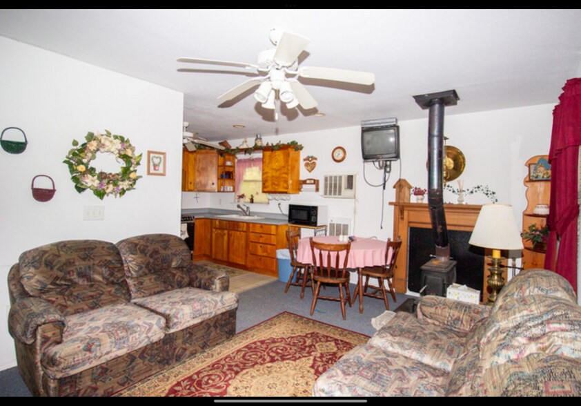 More Photos Of 8.5 ACRES +/- TBD CR 319, Broaddus Land For Sale
