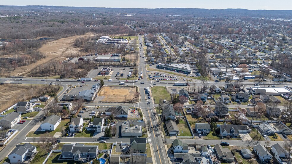 More Photos Of 1400 Union Ave, Union Beach Office For Sale