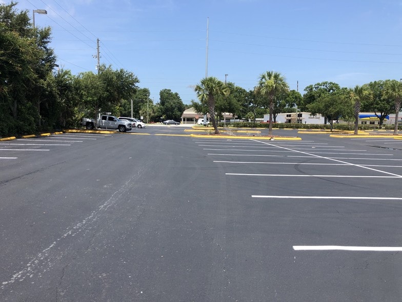 More Photos Of 1861 N Highland Ave, Clearwater General Retail For Lease