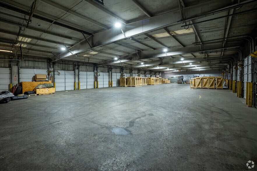 More Photos Of 1336 Matzinger Rd, Toledo Truck Terminal For Lease