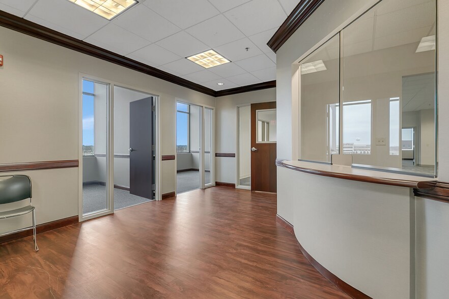 More Photos Of 2351 Connecticut Ave S, Sartell Office For Lease