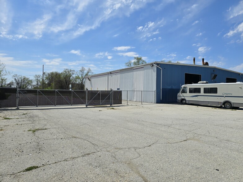 More Photos Of 8310 Airport Hwy, Holland Warehouse For Sale