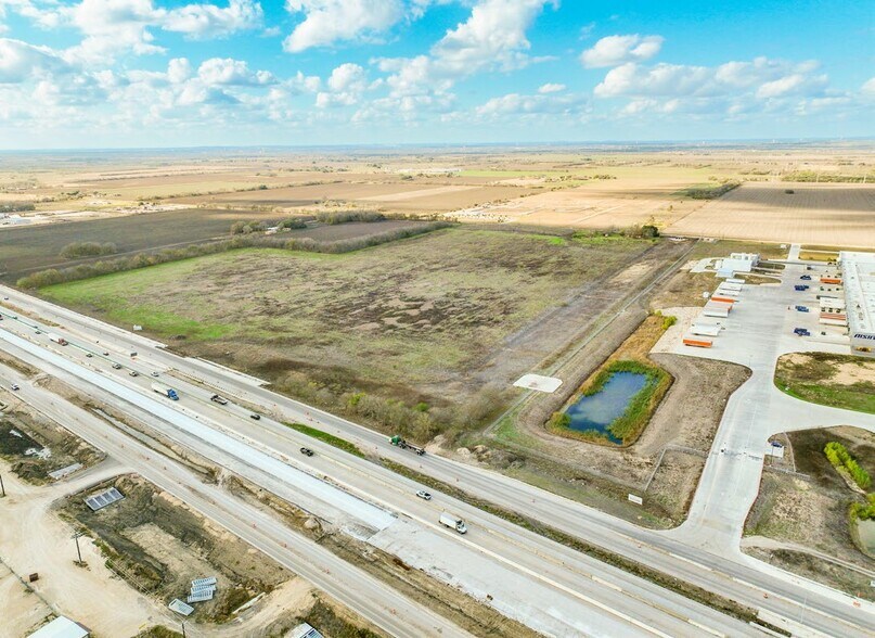 More Photos Of 779 Bolton Rd, Marion Land For Lease